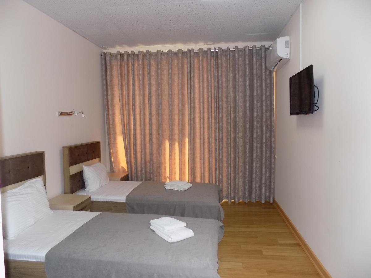 Hotel Mars Zugdidi Exteriér fotografie