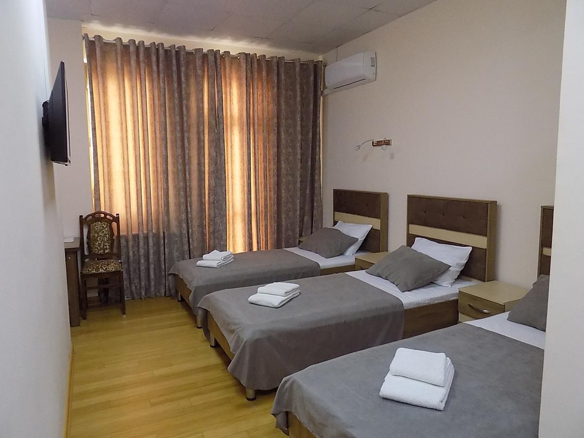 Hotel Mars Zugdidi Exteriér fotografie